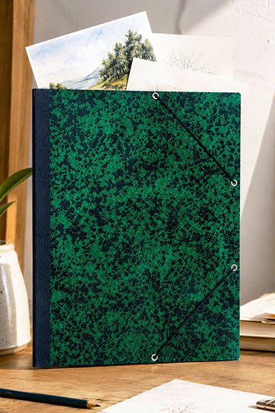 Carton à dessin Annonay vert à élastiques 26 x 33cm - Clairefontaine