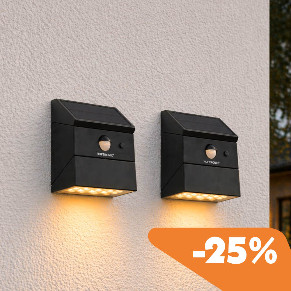 2 x Cubos against a brown wall with a discount figure.