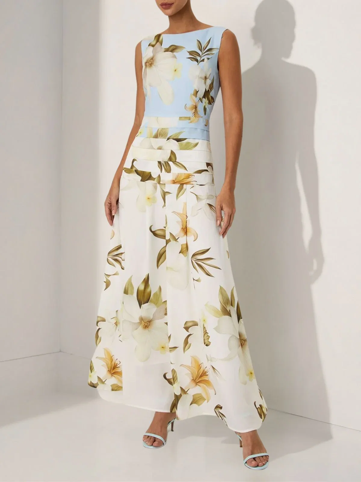 Light Blue Floral Ruched Classic Boat Neck Sleeveless A-Line Maxi Dress