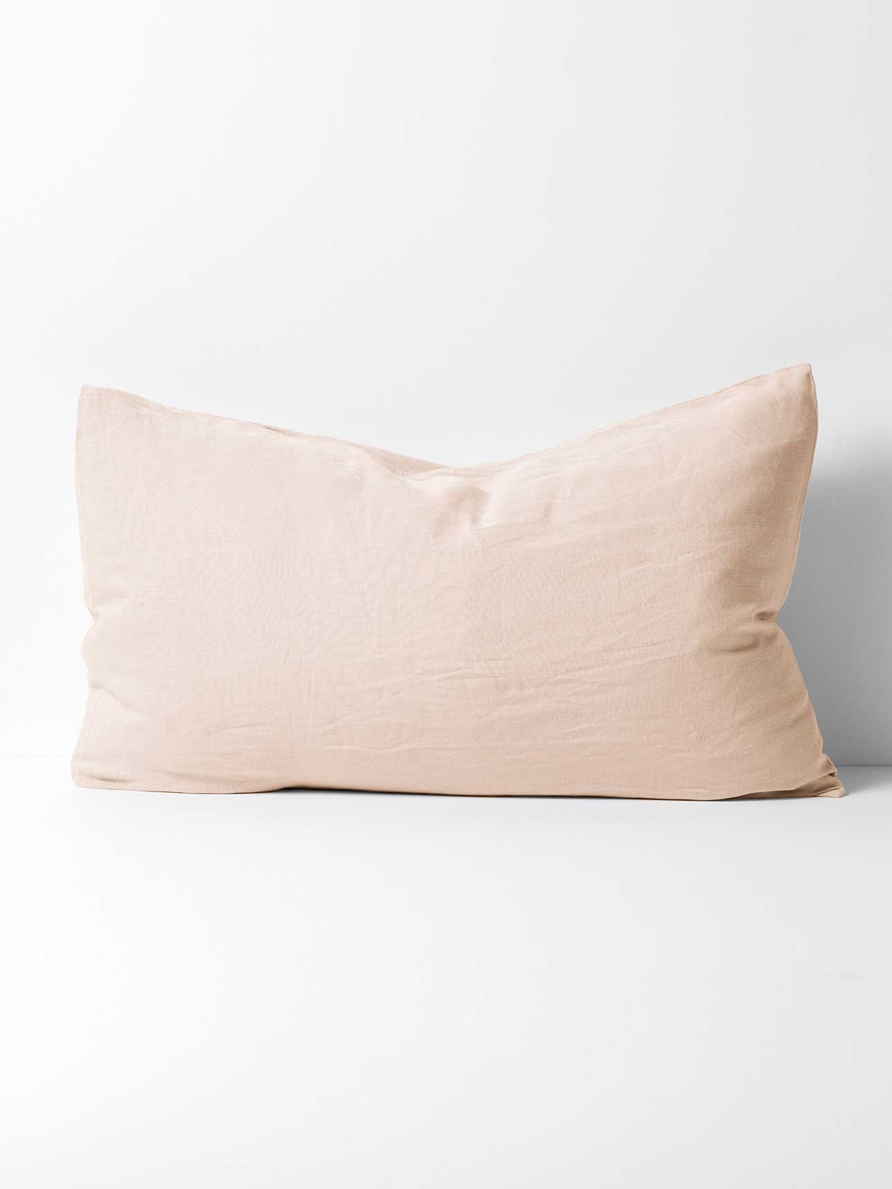 Emile Linen Standard Pillowcase in Blush