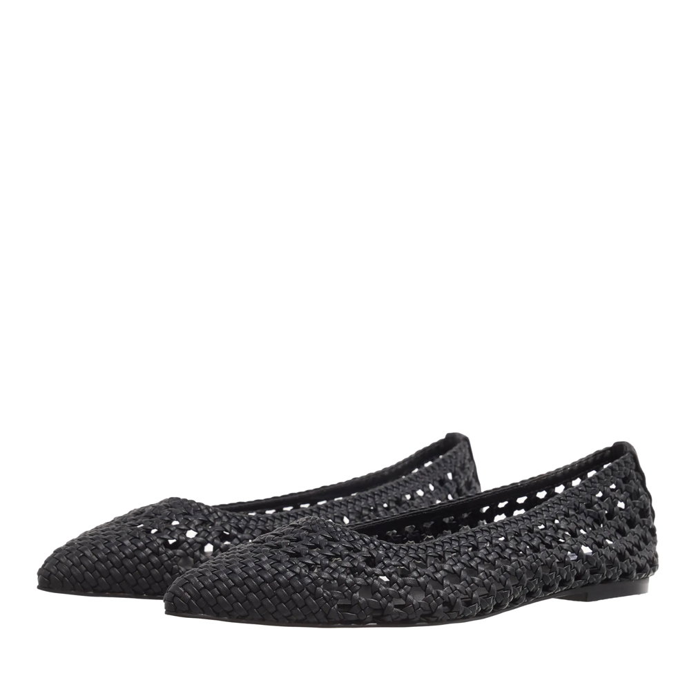 Steve Madden Saxton Black Ballerinas