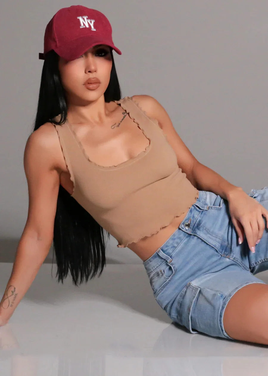 Image of Stretch Seamless Scoop Neck Crop Top Light Brown