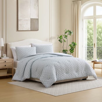 Jennifer Adams 3-Piece Yarn Dyed Comforter Set