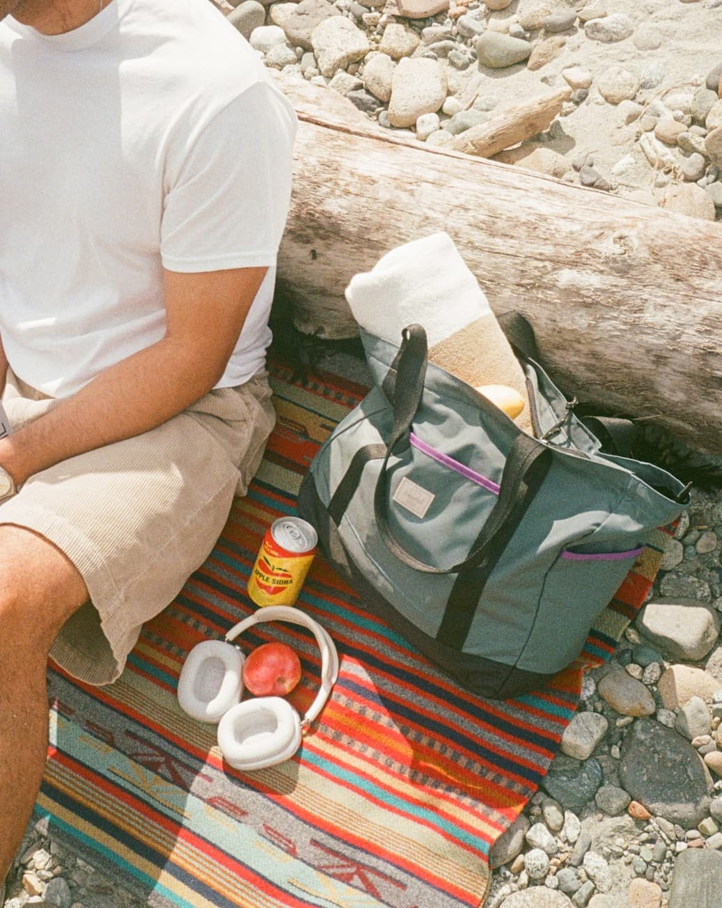 Nylon Herschel Heritage Tote - 24.5L