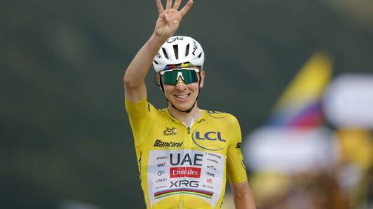Tadej Pogacar schudt alles en iedereen van zich af op weg naar nieuwe ritzege, Remco Evenepoel beperkt schade en blijft derde in klassement
