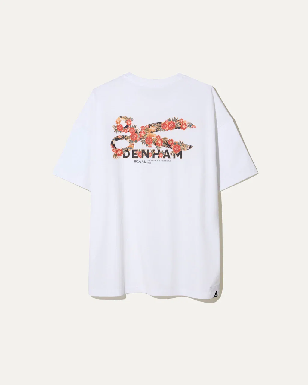 Image of FLOWY GRAPHIC TEE LWJ