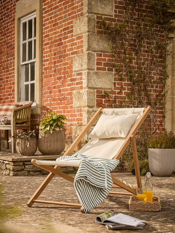Outdoor Seating