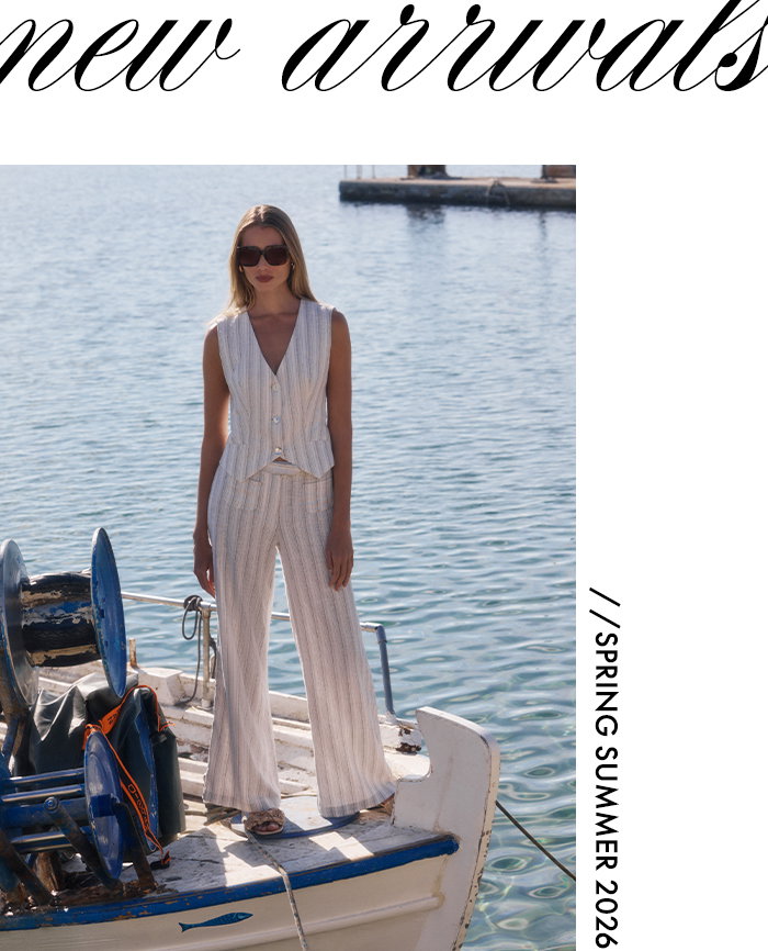 MID-SUMMER ESCAPE: THE ART OF EFFORTLESS STYLE