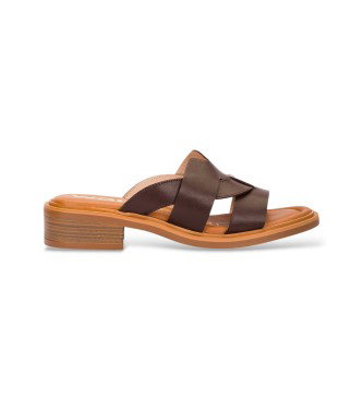 Sandalias Wave marrón