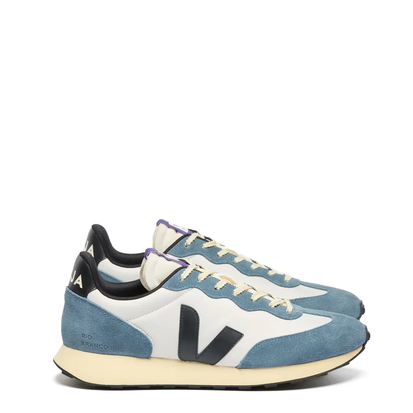 Image of Veja Rio Branco II Nolyn Natural Black California