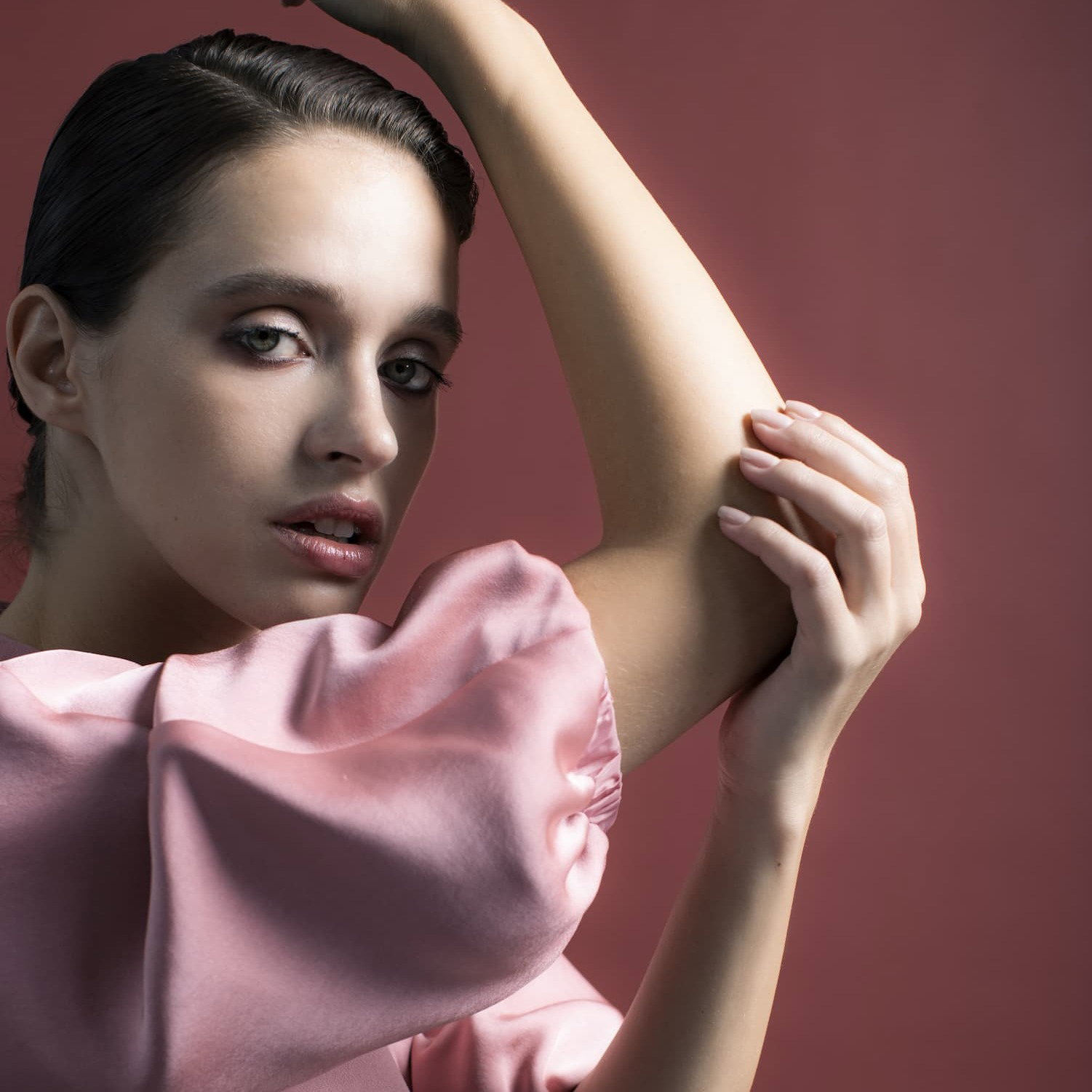 HOLIFA Satin pink blouse with boat neck