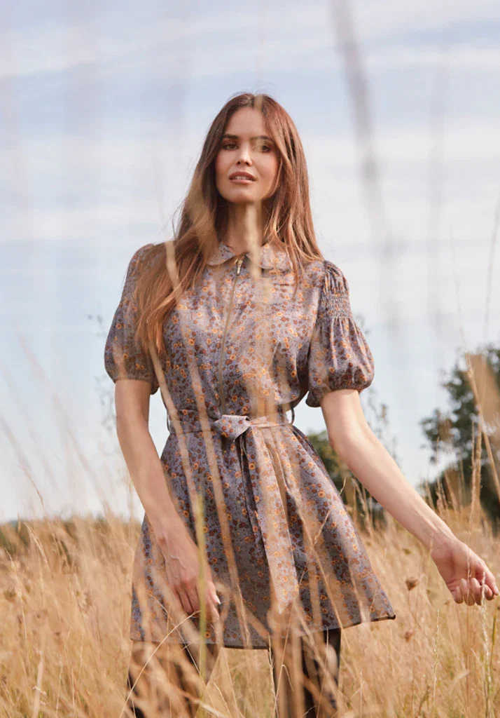 Image of Amelia Smocked Sleeve Aster Print Mini Dress In Grey