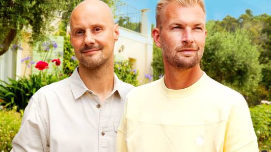 EXCLUSIEF. “Ruben is helemaal ontploft. Soms ook in zijn eigen gezicht”: Tom Boonen (45) en Ruben Van Gucht (39) helemaal klaar voor het nieuwe ‘Congé Payé’ op VTM