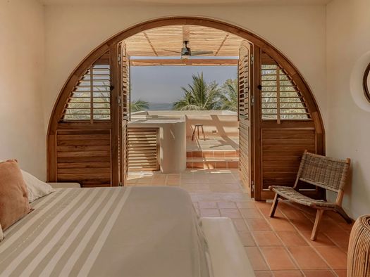 6 Dreamy Design Ideas to Decorate a Small Beach House