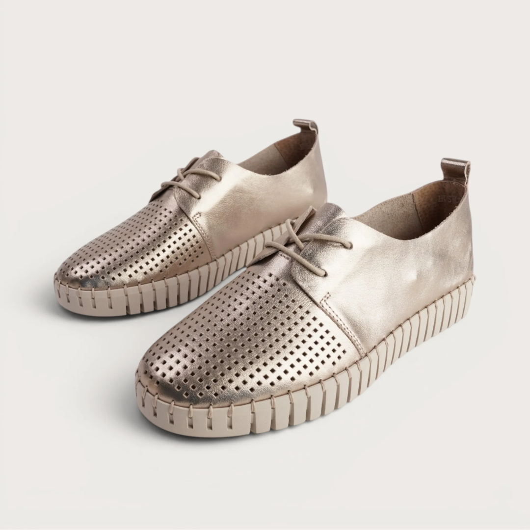 The metallic that feels like a neutral