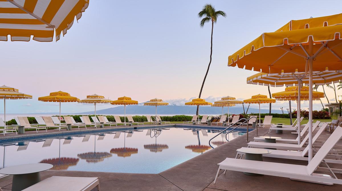 Hawaii Beachfront Escape with Daily US$50 Resort Credit & Luau Tickets
