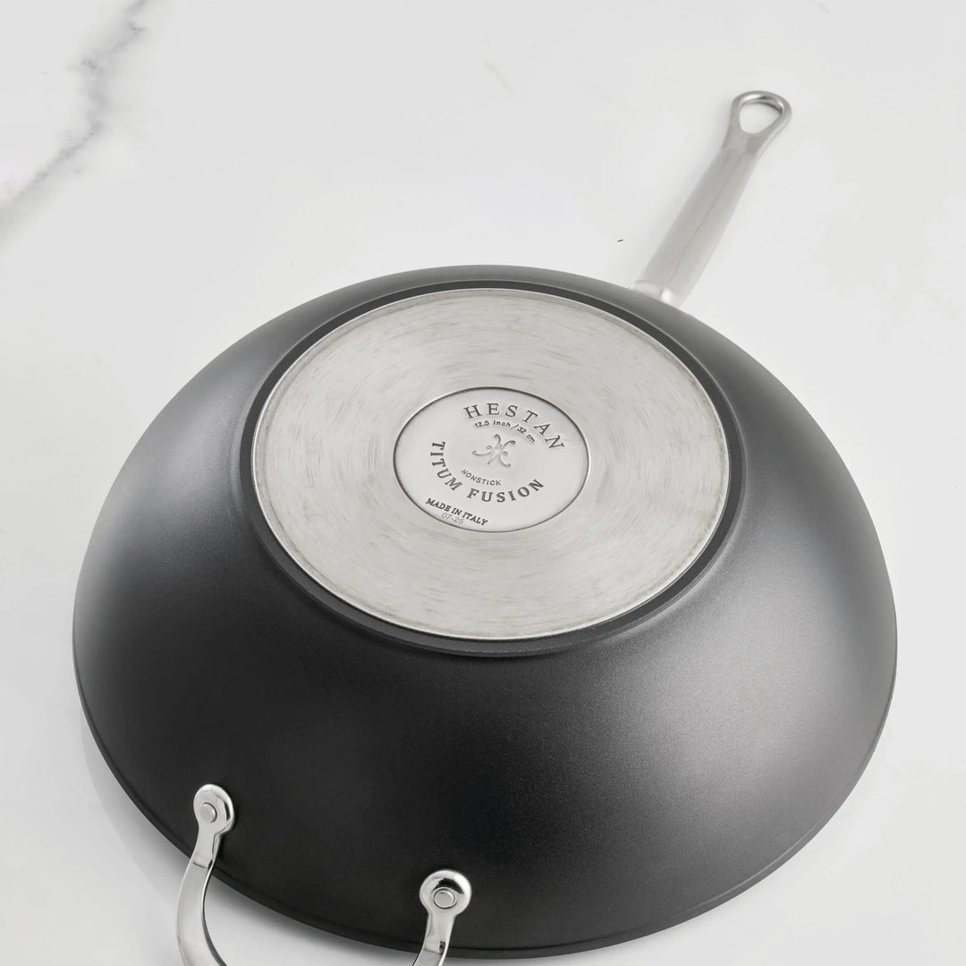 IMG: Closeup of the Double Impact Base on the TITUM Fusion Wok