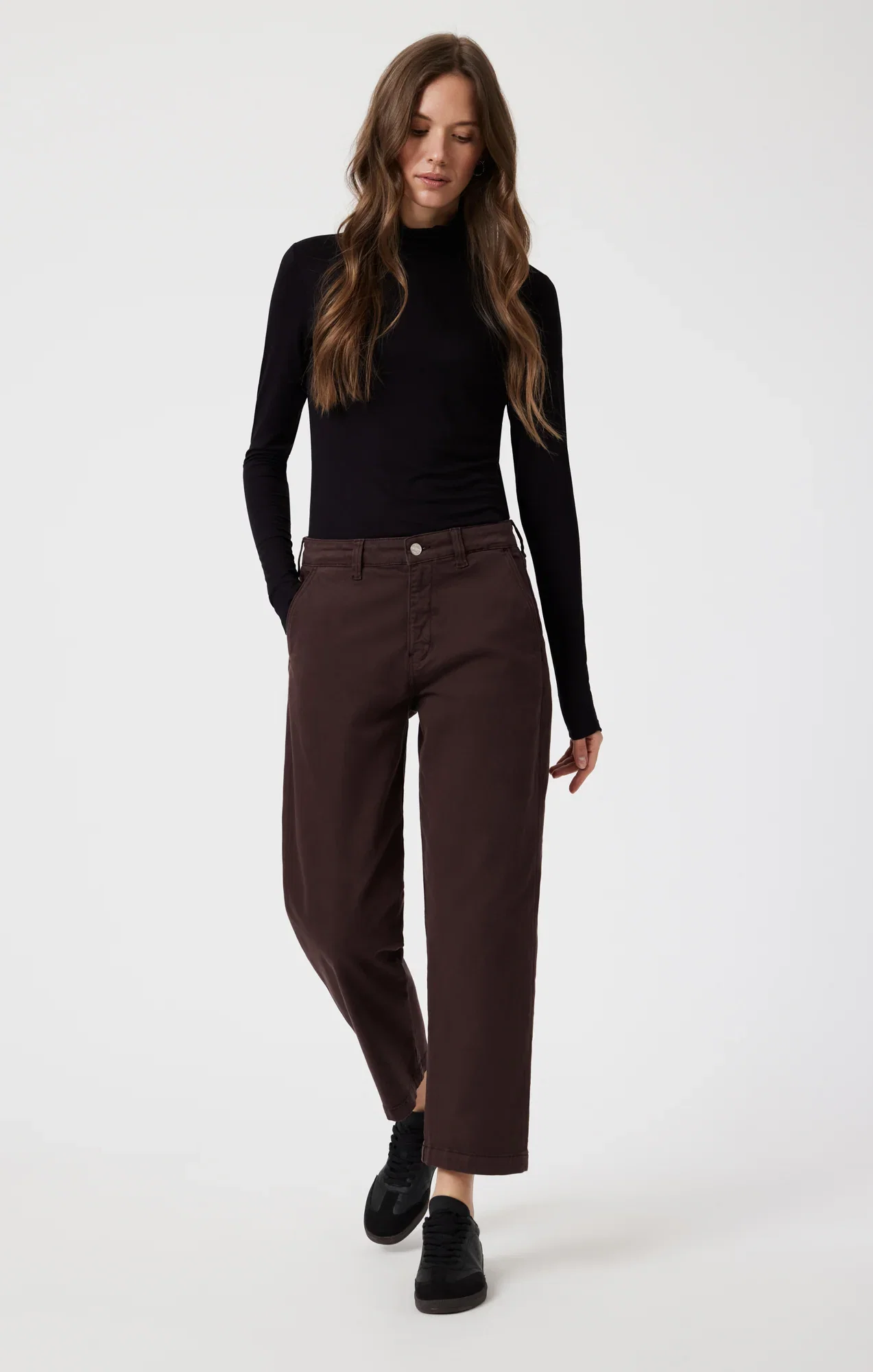 Image of LAUREN STRAIGHT CHINO IN CURRANT CASUAL TWILL