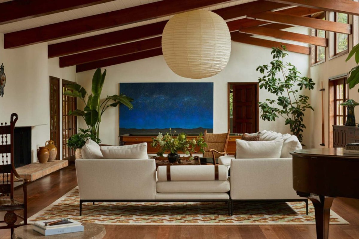 In Malibu, Martha Mulholland Reimagines a Most Impressive Mediterranean Compound 
