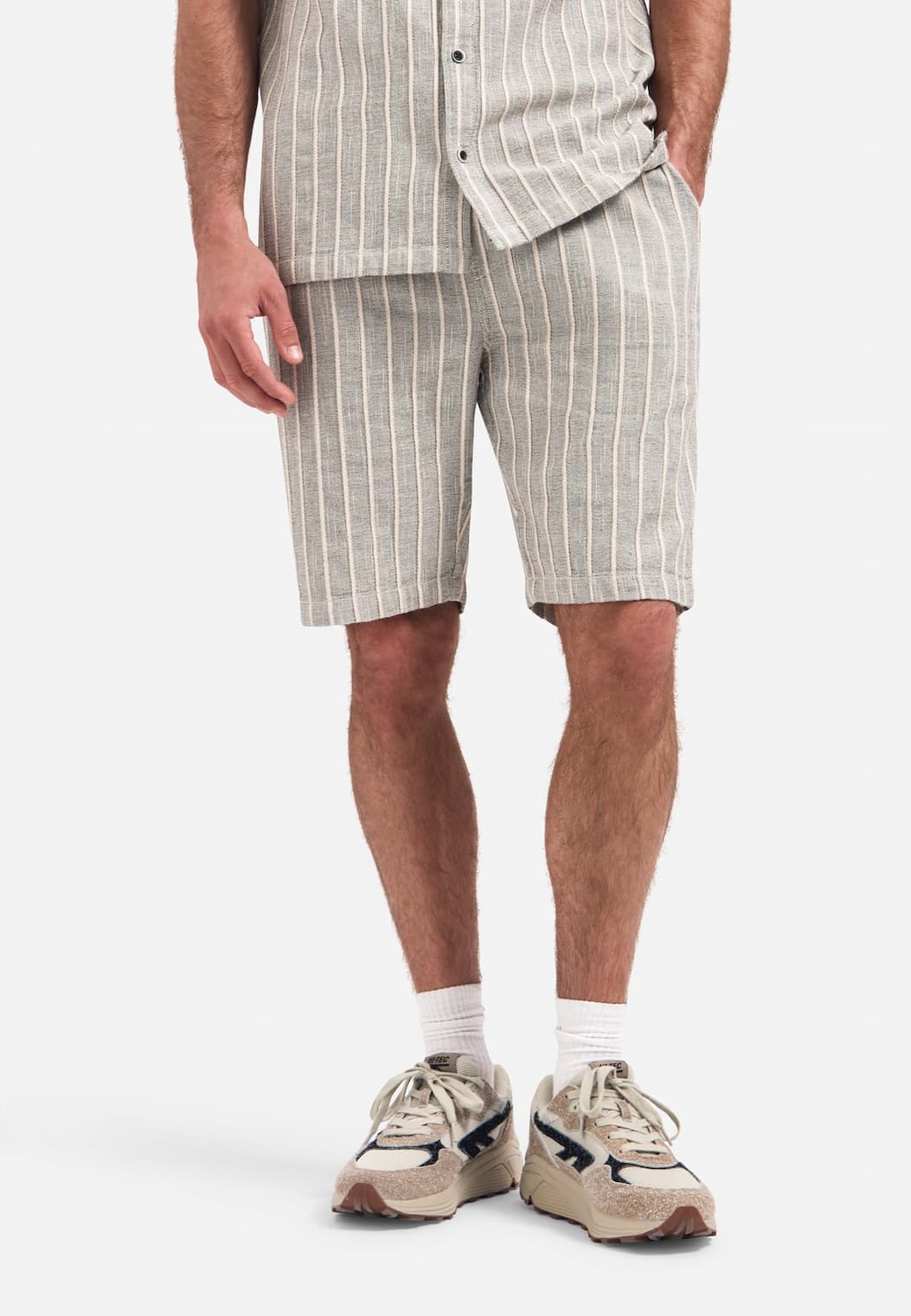 Striped cargo shorts with drawstring | Sand