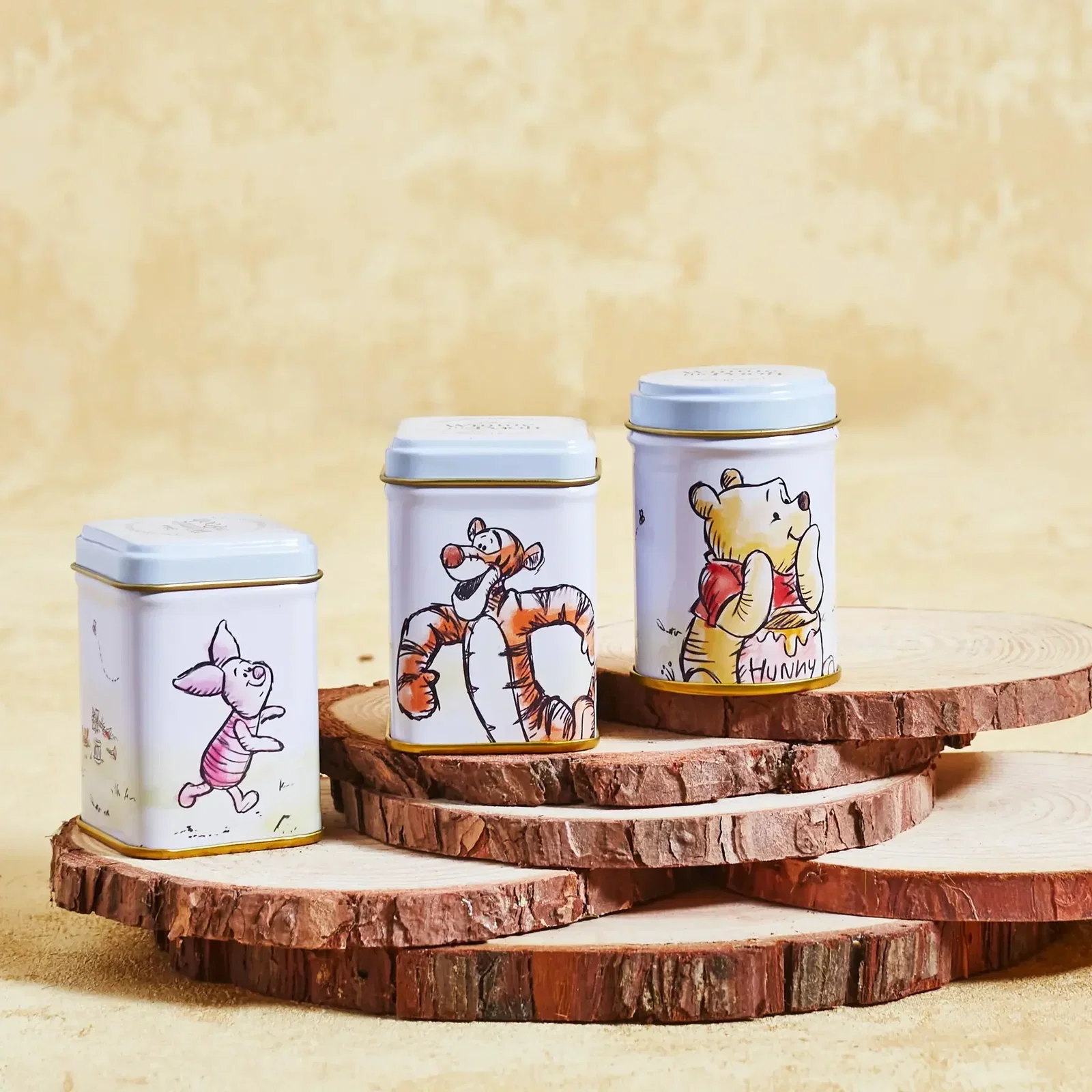 Image of Winnie the Pooh Mini Tea Tin Set