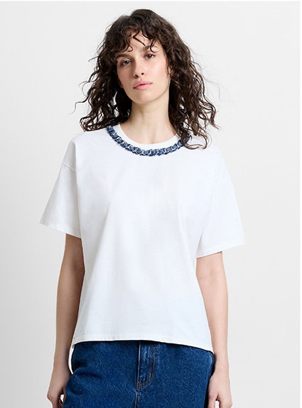 Aliyana Jersey Short Sleeve Denim Chain White T-Shirt
