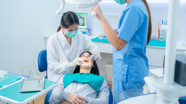 Clínica Dental Estética Especializa...