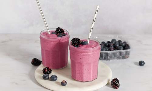 This Simple (But Not Boring) Smoothie Is A Must For Blood Sugar & Muscle Health