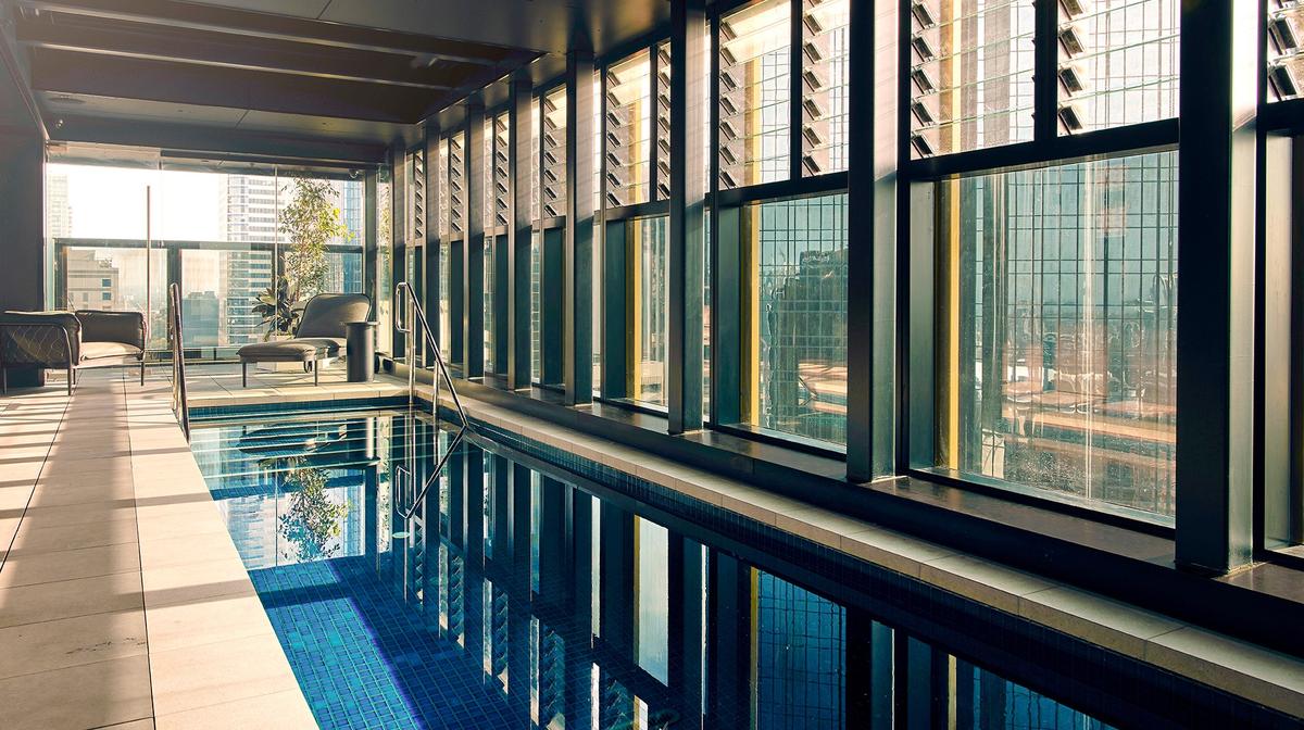 Melbourne Vibrant Flinders Lane Escape with Daily Breakfast & Nightly Drinks