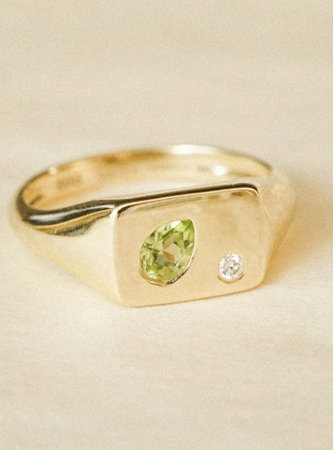 BIRTHSTONE RING