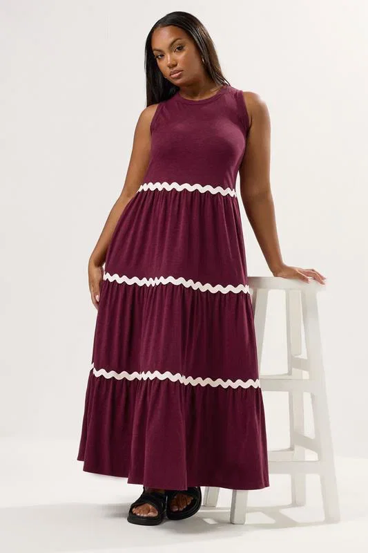 Image of YOURS  Gestuftes Maxikleid in Rot mit Kontrastbesatz