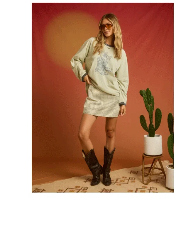 Break Line Mini Skirt