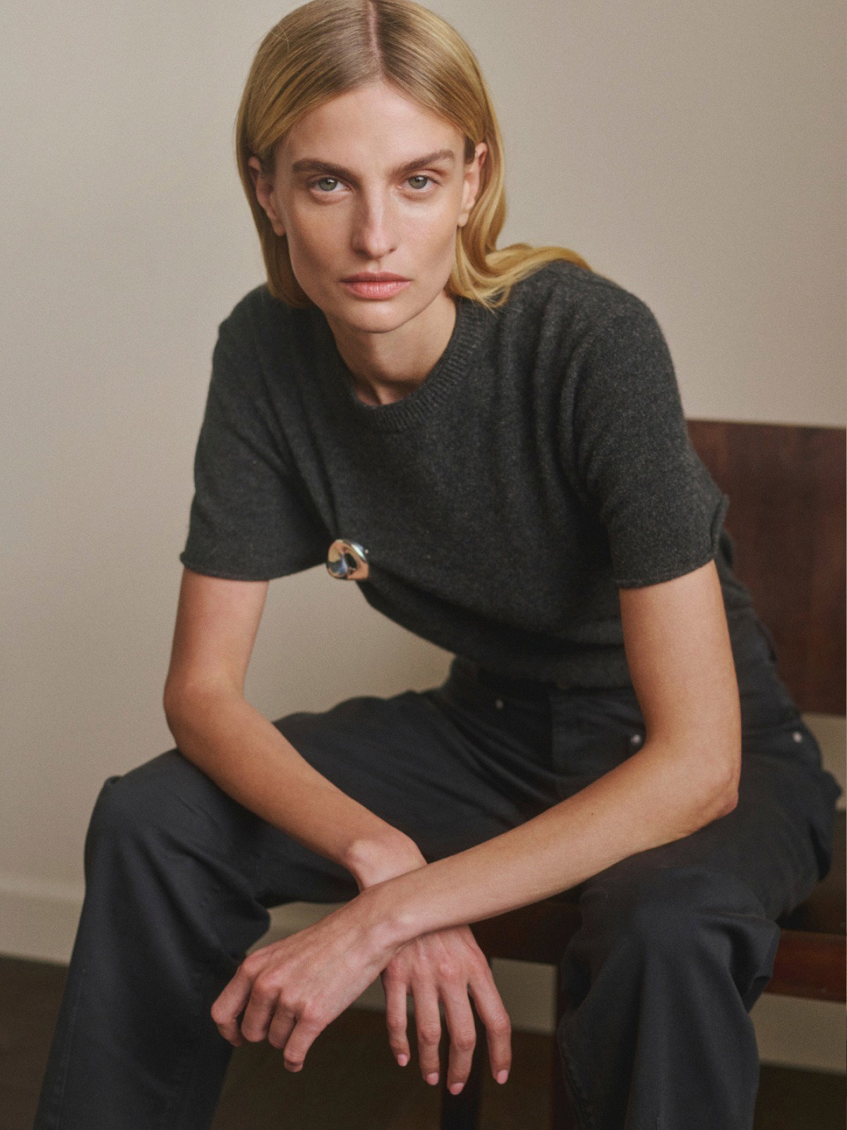 Sienna in DL Aura