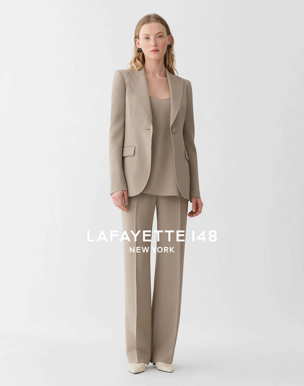 GIF1_Suit