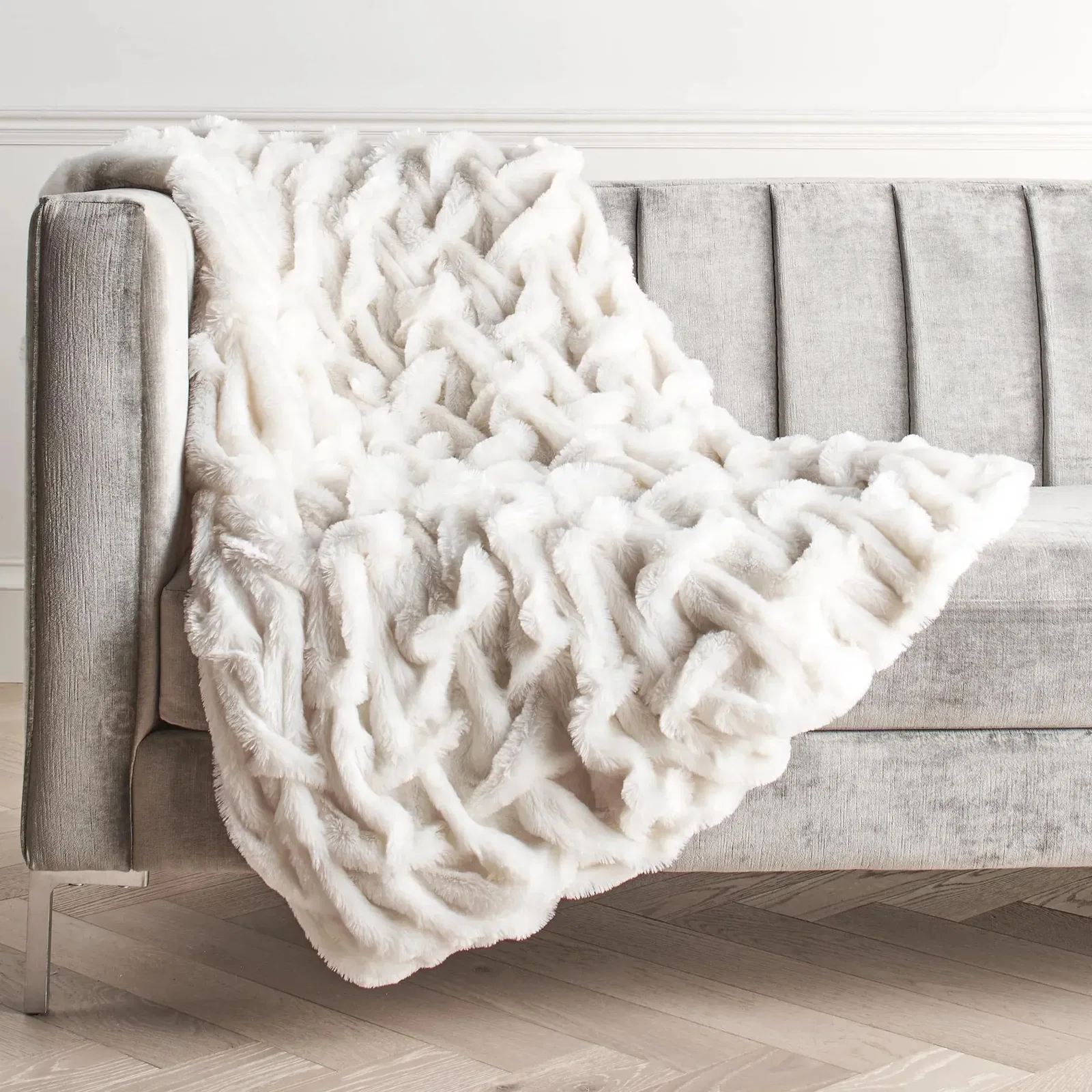 Image of Oslo Throw - White
