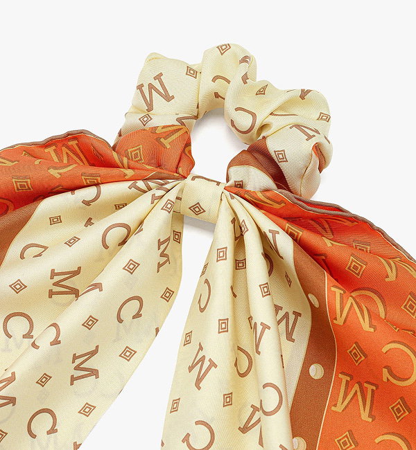 Upcycling Project Scarf Scrunchie