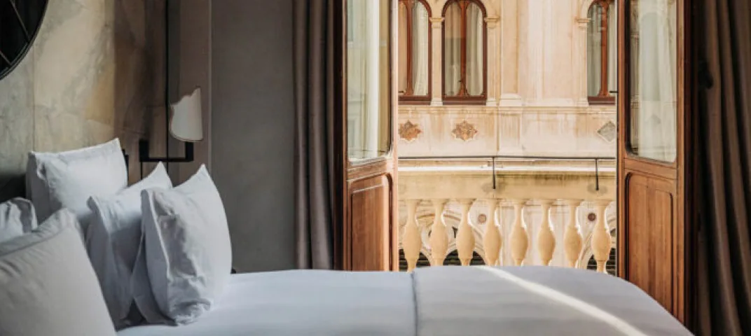 Earn £15 in Hotels.comCash™ on us - book by July 26
