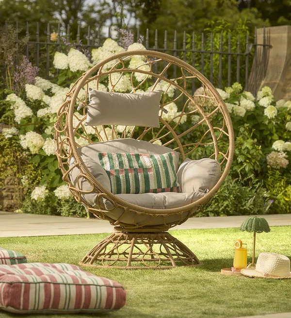 Alesund Swivel Chair