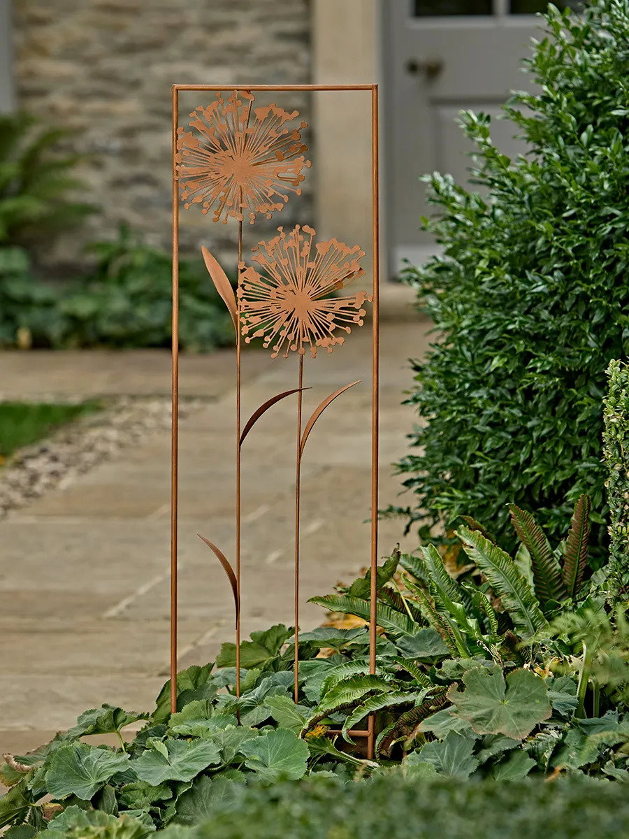 Rusted Allium Trellis