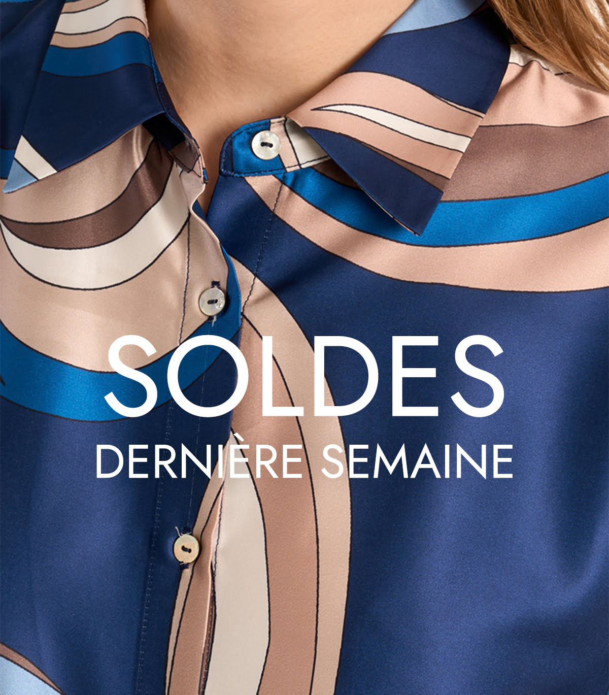 Chemisier manches courtes, effet satiné