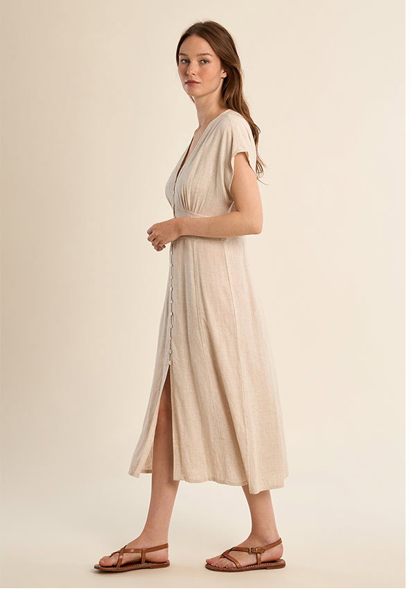 Robe mi-longue, boutonnée sur le devant