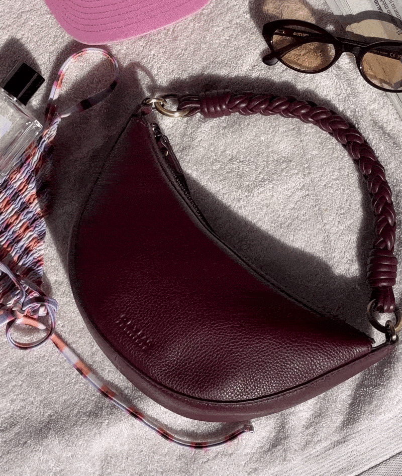 Leo Mini in Dark Cherry