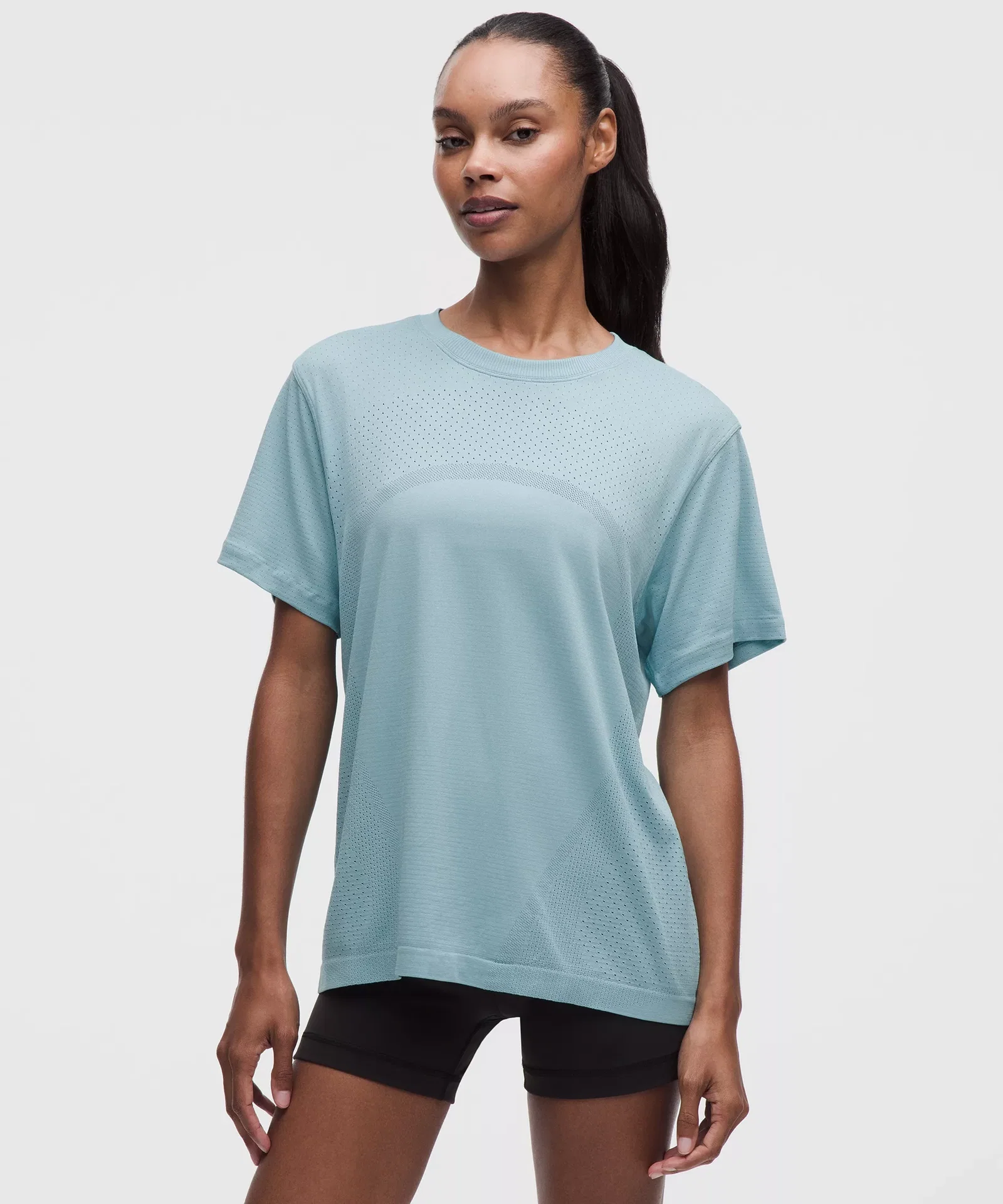 Swiftly Relaxed Short-Sleeve Shirt Hip Length Logo