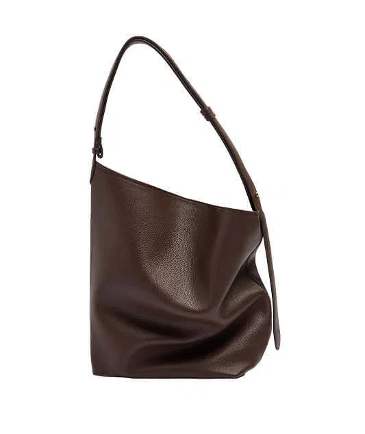 Shoulder bag with leather texture