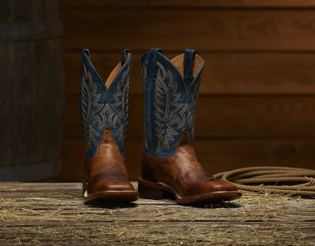 Poston 11" Western boot in amber (brown)