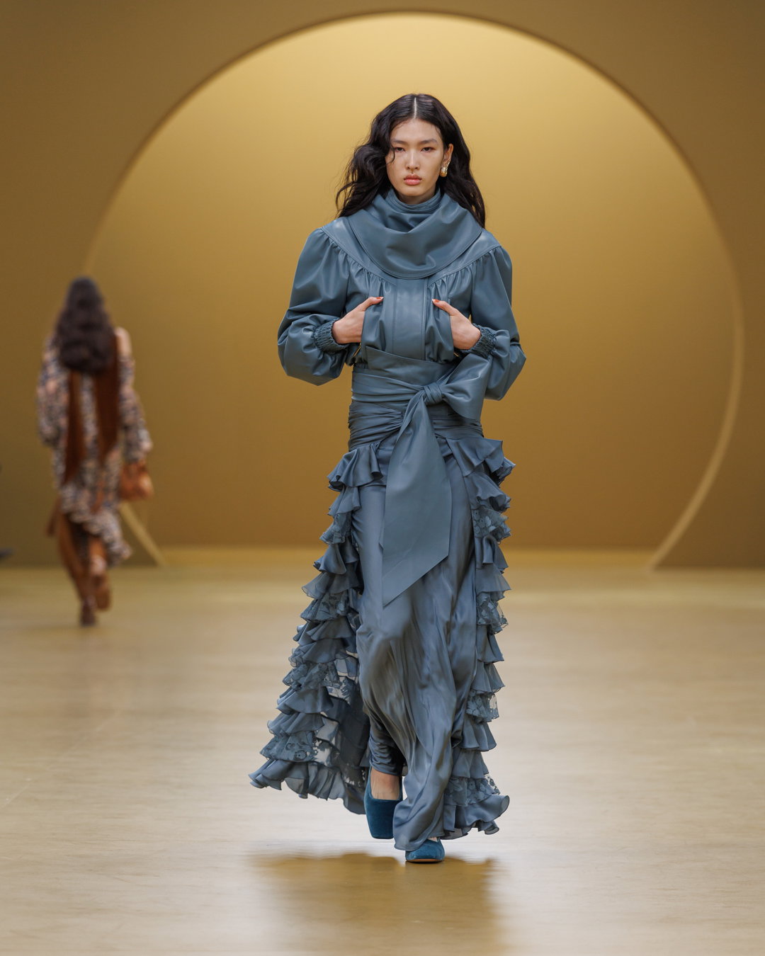 RELIVE THE RUNWAY