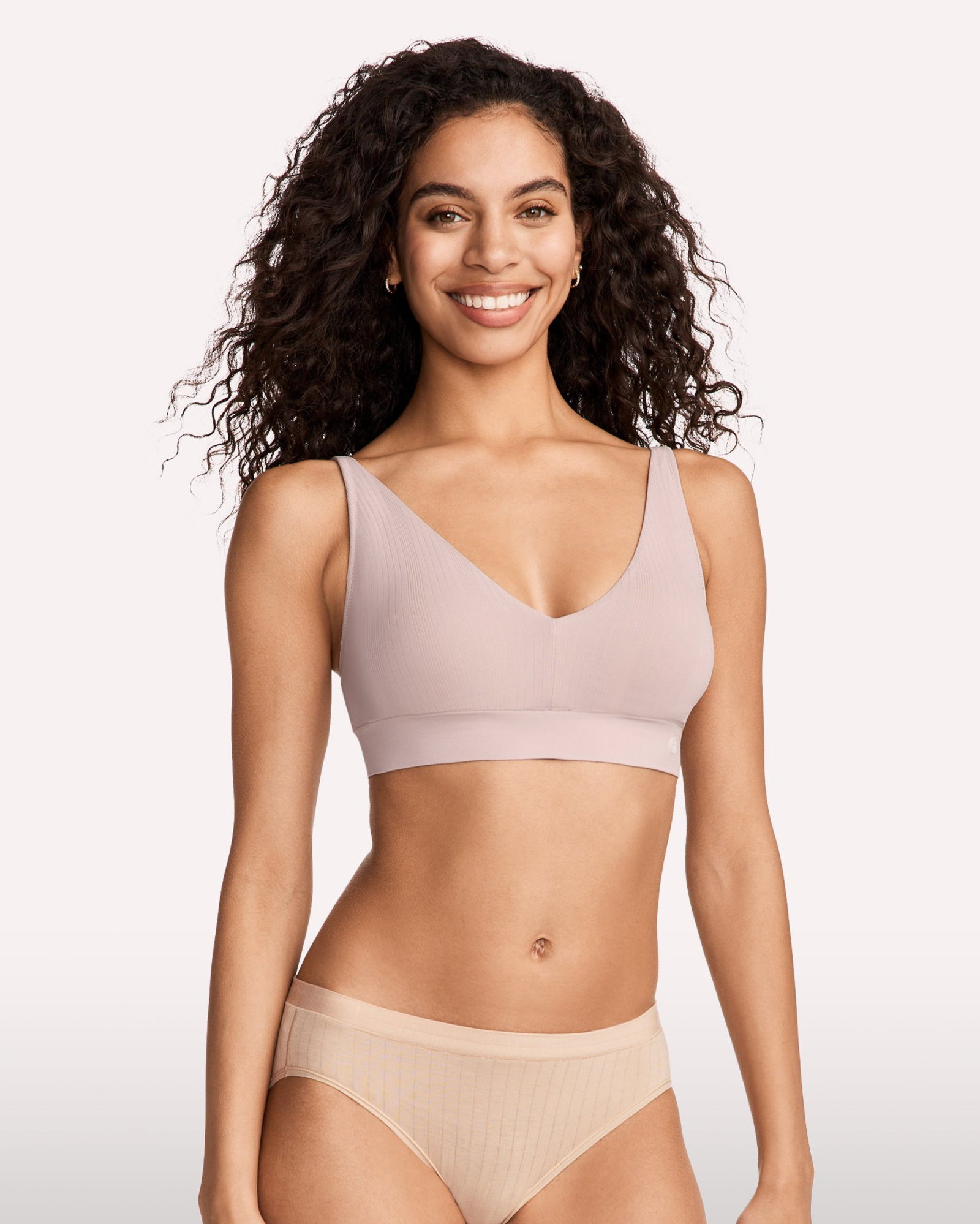 Seamfree® Light Support Plunge Bralette
