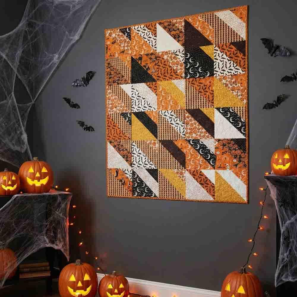 Image of Supereasy Quilt - Midnight Masquerade by Heather Dutton - P&B Textiles - Keepsake Quick Kit