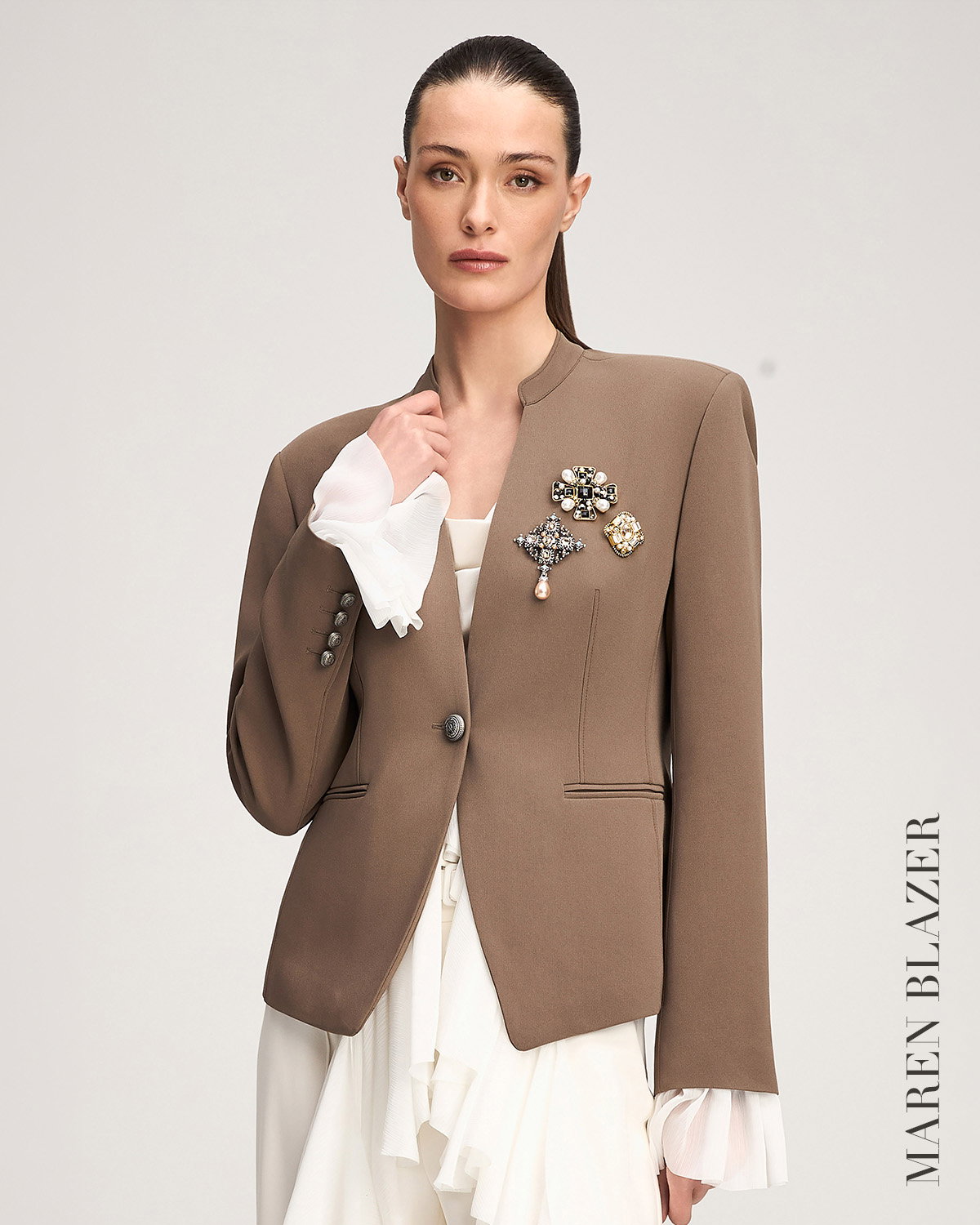 https://cinqasept.nyc/collections/jackets-and-blazers/products/maren-blazer-in-taupe-zj10311319z