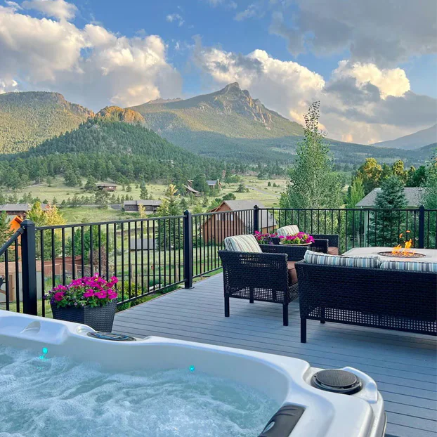 Book a vacation home in Estes Park, Colorado. 